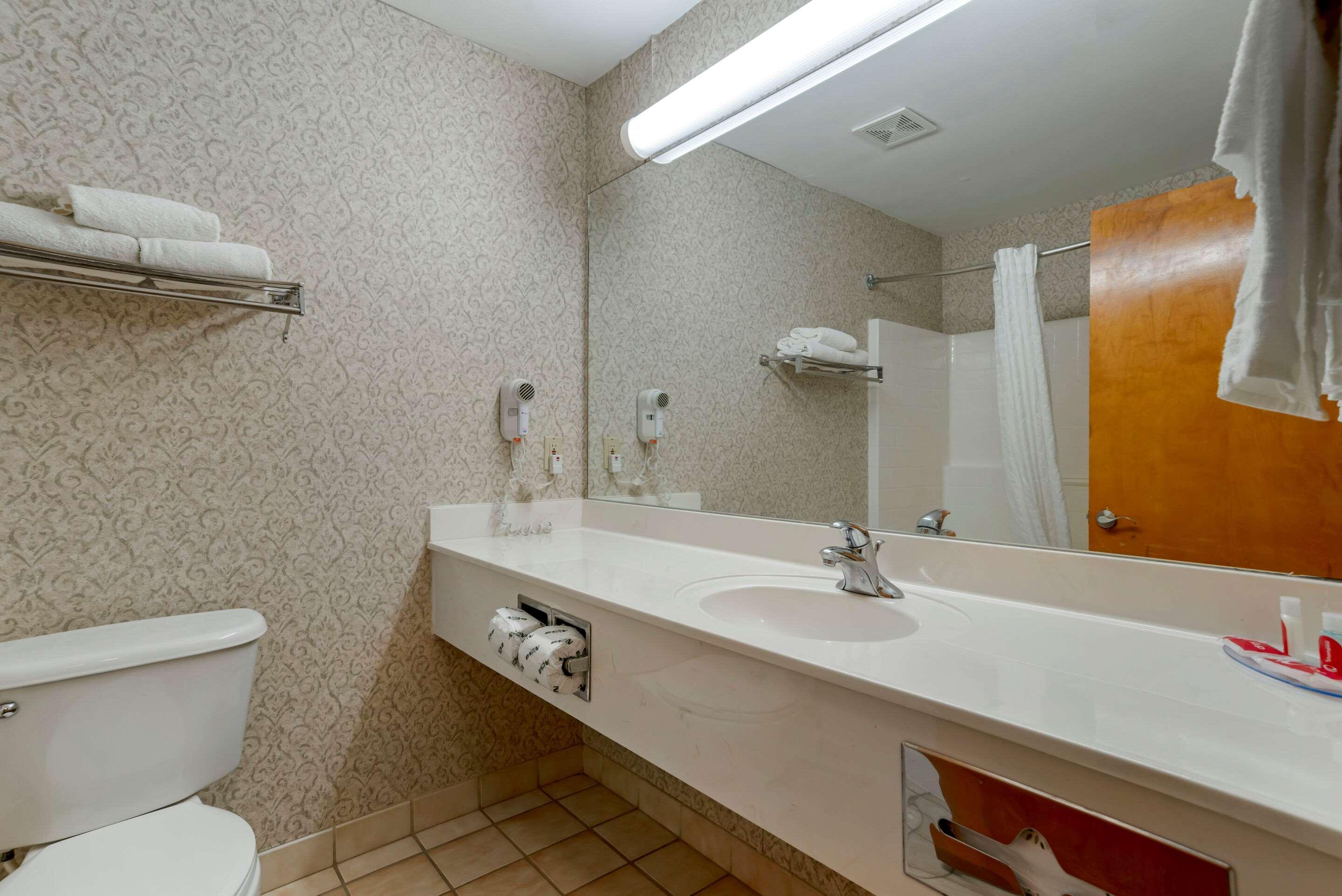 Econo Lodge Inn & Suites Flowood Extérieur photo