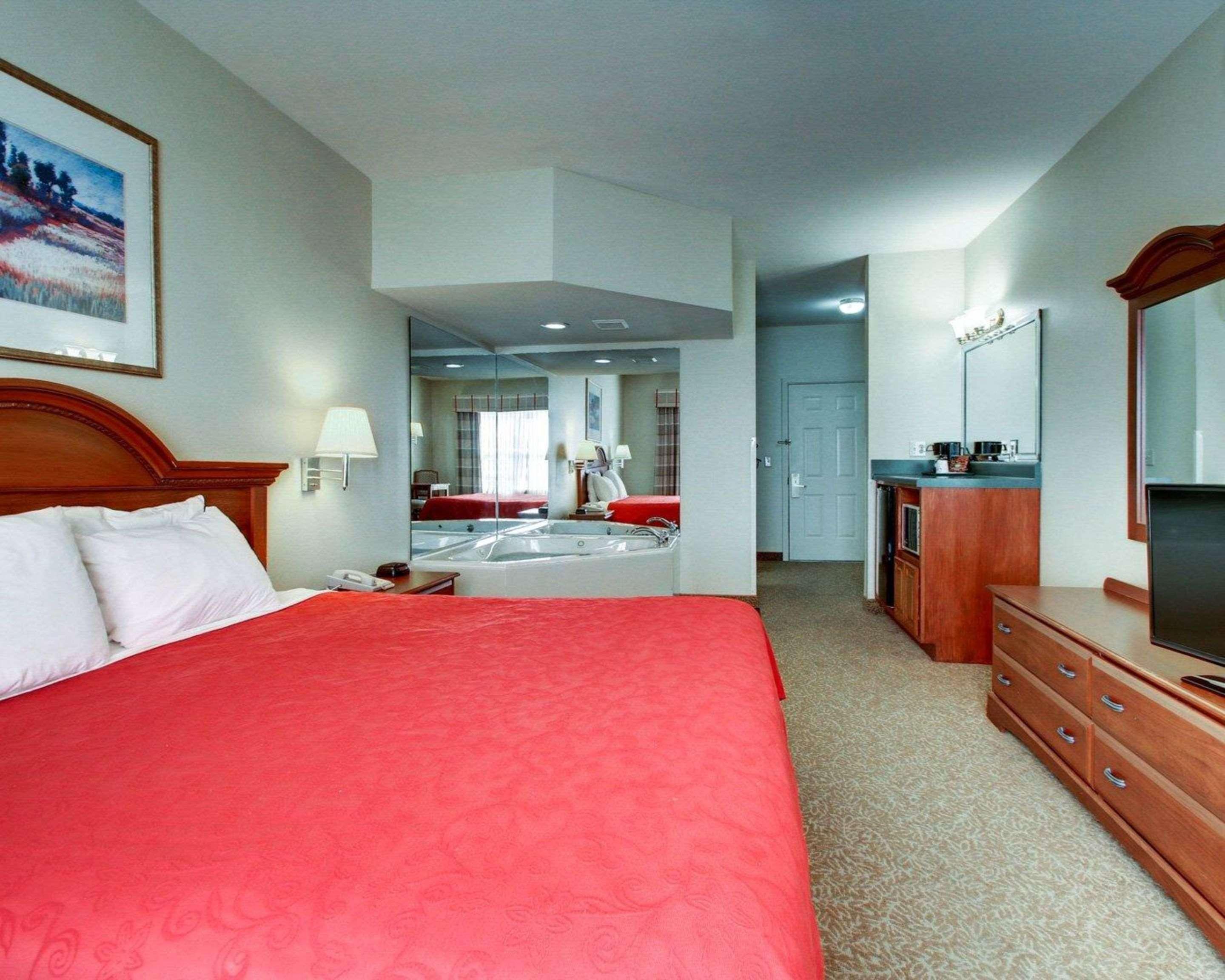 Econo Lodge Inn & Suites Flowood Extérieur photo