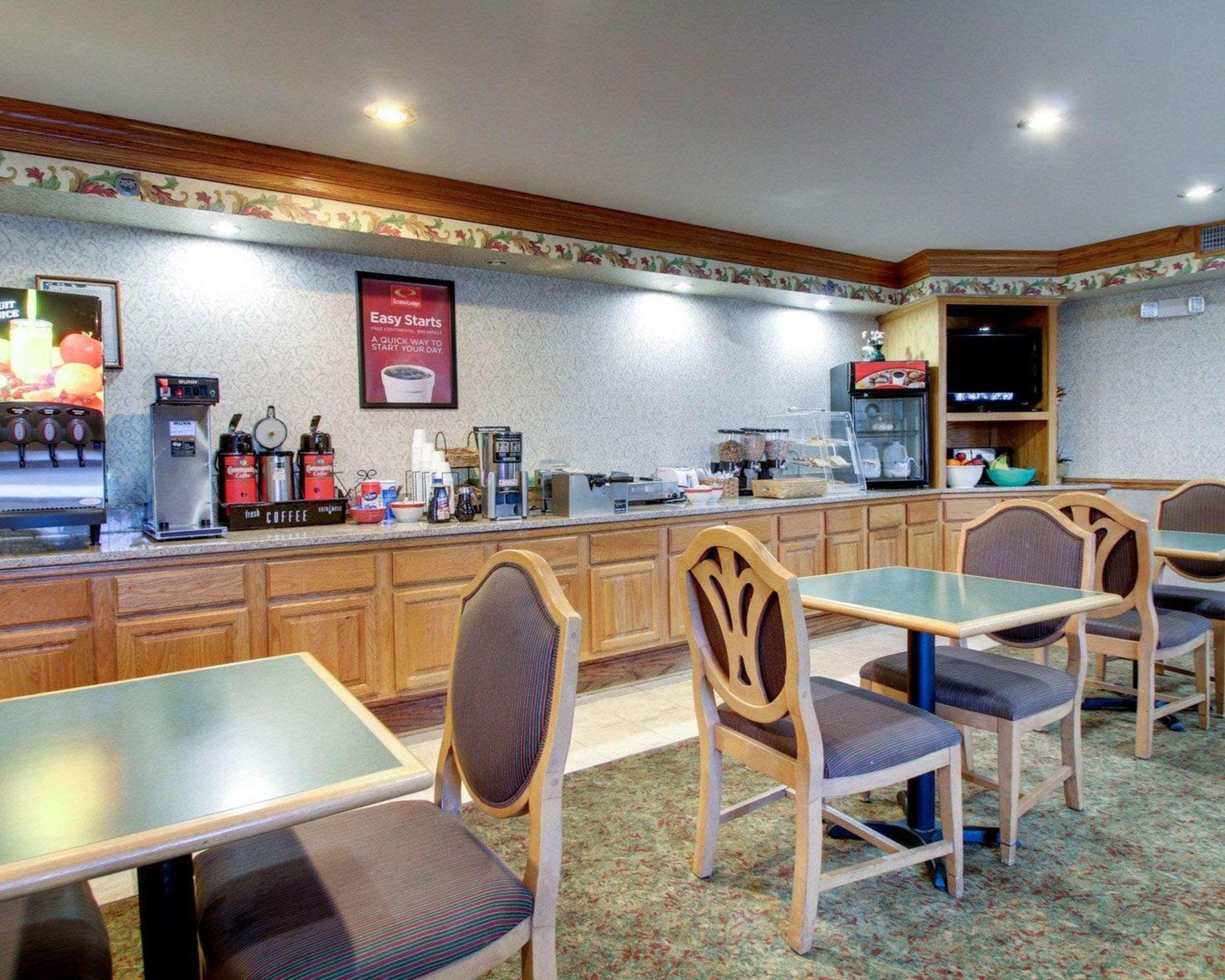 Econo Lodge Inn & Suites Flowood Extérieur photo
