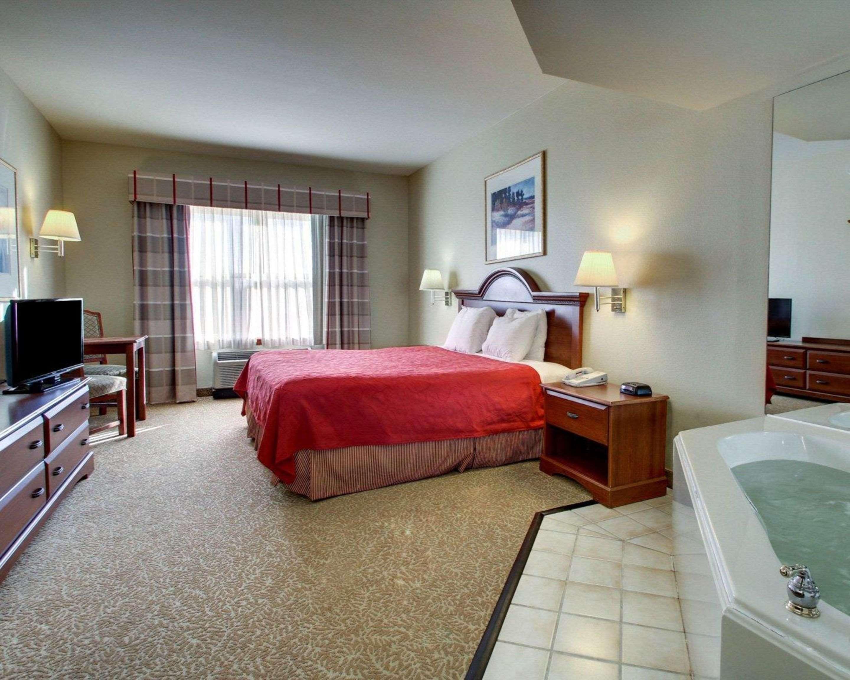 Econo Lodge Inn & Suites Flowood Extérieur photo
