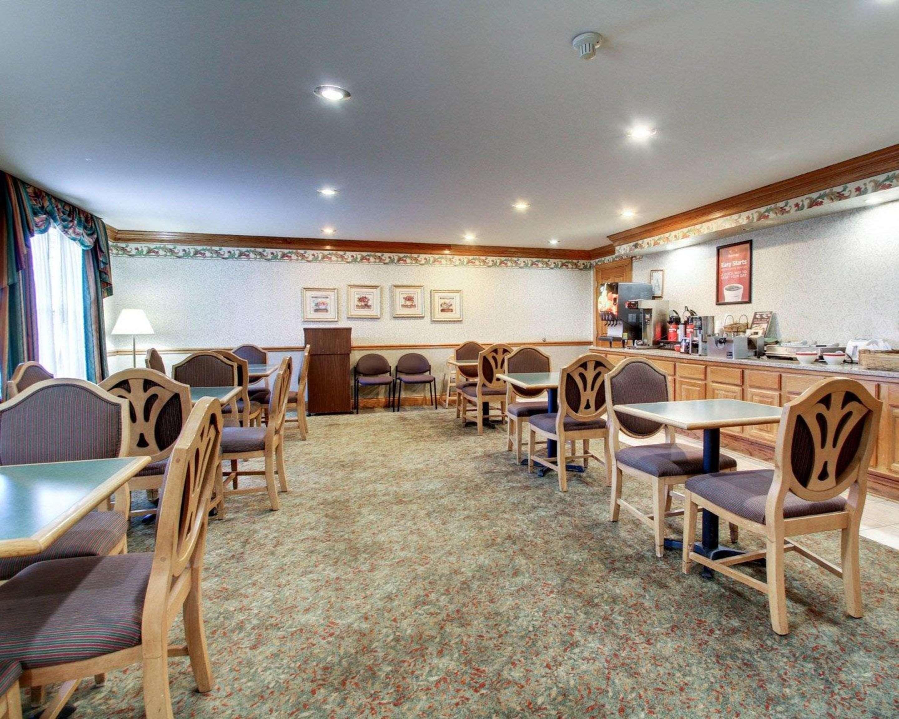 Econo Lodge Inn & Suites Flowood Extérieur photo
